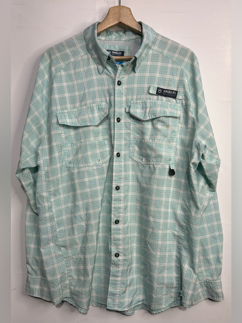 Magellan Outdoors Pro Fish Long Sleeve Classic Fit Shirt Medium